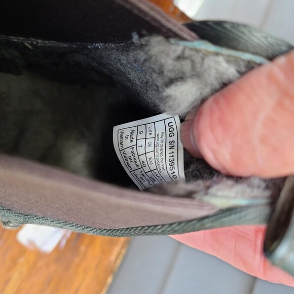 UGG Neumel Platform Chelsea Boot FOREST Night size 9 - Picture 5 of 13